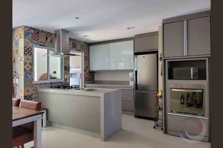 11_photo/9527467c6b.005b2c2c0d5e94b6-ATLAS-593d1ffa-7c89-4ec4-b56b-1b04a544e3fc.jpg de casa à venda com 3 quartos, 149m² em Sambaqui, Florianópolis