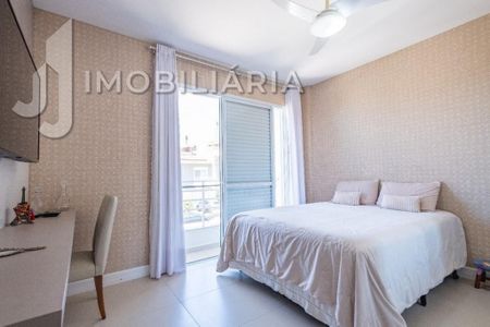12_photo/9527467c71.2a88ce23d0215f4d-ATLAS-5e484a7d-3e2d-418b-90a2-3fdd381d04e4.jpg de casa à venda com 3 quartos, 149m² em Sambaqui, Florianópolis
