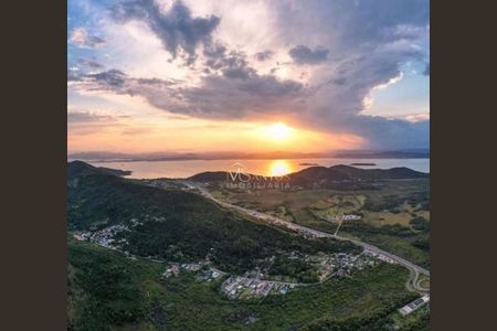 6_photo/952746bbf7.86f105e730b74fa5-ATLAS-10547d9d-1f9e-4576-9763-c2f5d270b78e.jpg de casa à venda com 4 quartos, 290m² em Ratones, Florianópolis