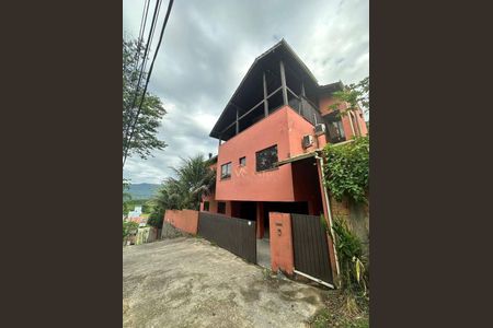 32_photo/952746bbf7.86f105e730b74fa5-ATLAS-5b7247a5-dfda-4e0c-b300-4f4e2f30ffff.jpg de casa à venda com 4 quartos, 290m² em Ratones, Florianópolis