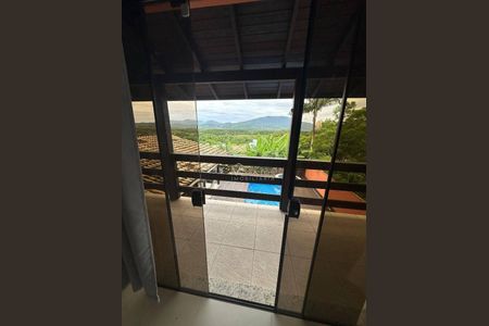 44_photo/952746bbf7.86f105e730b74fa5-ATLAS-e4fc0cbf-6d3d-4529-93ac-07aeb872ec19.jpg de casa à venda com 4 quartos, 290m² em Ratones, Florianópolis