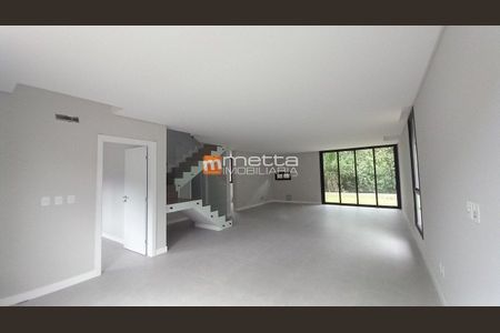 35_photo/952746f1f3.ce0e127f29cc1409-ATLAS-a1f8a7a0-f55b-4eac-98c8-5bd08e571fb2.jpg de casa à venda com 3 quartos, 325m² em Recanto dos Açores, Florianópolis