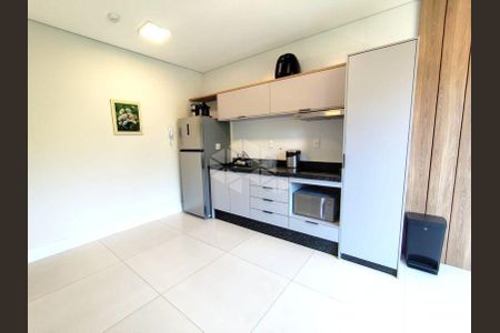 6_photo/952746f5fb.409d1cae888dc681-ATLAS-264cd4dd-9a94-4ff2-943d-e56d587f7056.jpg de kitnet/studio para alugar com 1 quarto, 30m² em Santo Antonio de Lisboa, Florianópolis