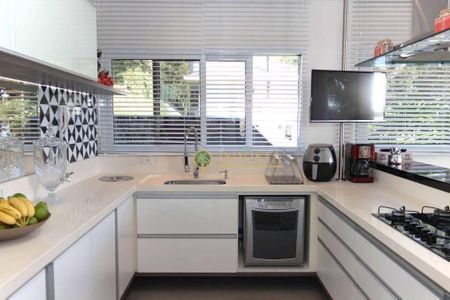 9_photo/95274700ed.a35e4faf2cebf487-ATLAS-5ccff2f1-4367-46ab-bd8d-85ff7acf4edc.jpg de casa de condomínio à venda com 3 quartos, 350m² em Santo Antonio de Lisboa, Florianópolis