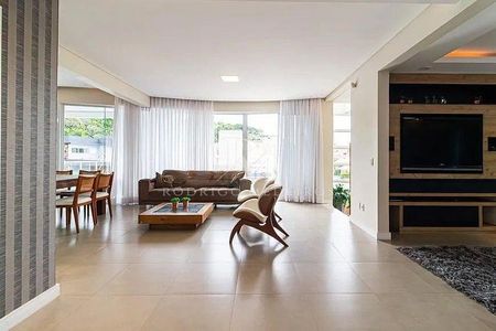 12_photo/95274700f3.e7390cb4c8920e14-ATLAS-55cbe33c-42d8-4c96-83e8-31b3b2e8a9a4.jpg de casa de condomínio à venda com 3 quartos, 305m² em Santo Antonio de Lisboa, Florianópolis