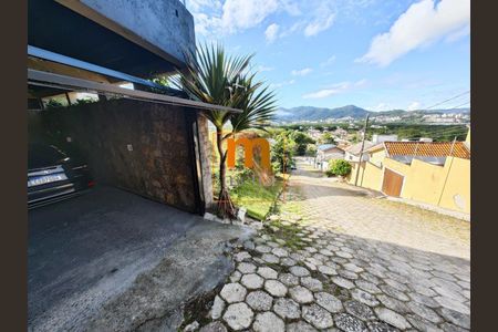 5_photo/9527470b7d.07fb07773285f6be-ATLAS-887a4332-2b6c-4357-8261-4c73b9bc3e86.jpg de casa à venda com 2 quartos, 110m² em Cacupé, Florianópolis