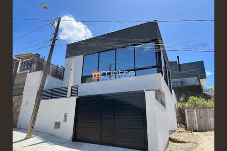 28_photo/9527470b97.56f87905458f71eb-ATLAS-dcde0210-e1f5-4fff-8a18-13aeaa4d10e7.jpg de casa à venda com 3 quartos, 220m² em Cacupé, Florianópolis