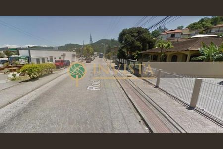 3_photo/9527476d17.8b72dbca24bd50d3-ATLAS-47b4df05-bdd3-4fc6-b649-eab42f00f5d1.jpg de casa à venda com 5 quartos, 235m² em Saco Grande, Florianópolis