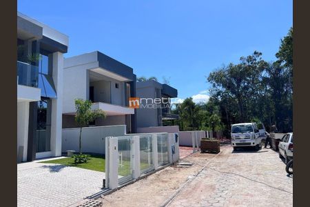 8_photo/9527477447.74a96c0b2c4b8c29-ATLAS-26ded4af-eccd-45e8-992b-011b28c51a0e.jpg de casa à venda com 3 quartos, 181m² em Cacupé, Florianópolis