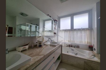 44_photo/952747752f.29152d4f95012d72-ATLAS-fa5aca0b-39fc-4844-bb04-3e188cc2ec57.jpg de casa para alugar com 5 quartos, 510m² em Cacupé, Florianópolis