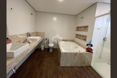 5_photo/9527477de7.cbac4b0532efd0a4-ATLAS-20a9841b-d92a-4b6a-ba0f-3a437d8d6d33.jpg de casa à venda com 4 quartos, 240m² em João Paulo, Florianópolis