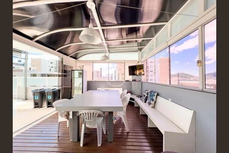 4_photo/9527477dfb.f4cff89963250dfd-ATLAS-2b0f9fbb-31e7-4450-bf9e-cb9efd802a0e.jpg de casa à venda com 5 quartos, 585m² em João Paulo, Florianópolis