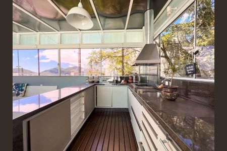 10_photo/9527477dfb.f4cff89963250dfd-ATLAS-4483d93b-275b-4fe2-be37-06ca242a1026.jpg de casa à venda com 5 quartos, 585m² em João Paulo, Florianópolis