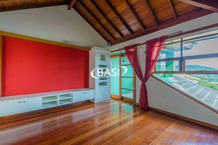 2_photo/9527477e01.97dbd1523bd02da2-ATLAS-4c2e7a1c-cd84-4709-a268-bcdeda9d8a47.jpg de casa à venda com 5 quartos, 694m² em João Paulo, Florianópolis