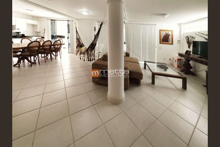 2_photo/9527477e6b.ea587ab87773fa6d-ATLAS-e2d9d127-e625-44e3-bf3a-36f4afbcdde2.jpg de casa à venda com 4 quartos, 360m² em João Paulo, Florianópolis