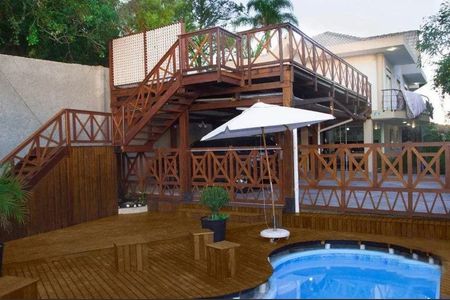 8_photo/9527479fc3.b0d7c8485858eecd-ATLAS-5f426ffd-6cfb-4fa1-9dbe-e73e0971c7a4.jpg de casa à venda com 7 quartos, 283m² em Cacupé, Florianópolis