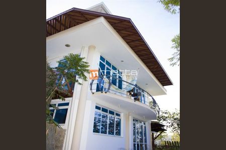 48_photo/9527479fc3.b0d7c8485858eecd-ATLAS-b7537a72-7e07-4855-af4d-650a2e52048a.jpg de casa à venda com 5 quartos, 650m² em Cacupé, Florianópolis