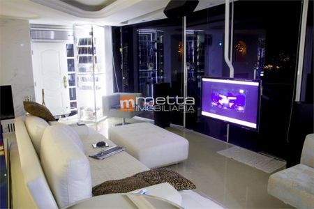 30_photo/9527479fc3.b0d7c8485858eecd-ATLAS-cd70e978-5a46-47a8-a505-7ef8f49e3dd5.jpg de casa à venda com 5 quartos, 650m² em Cacupé, Florianópolis