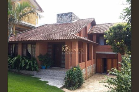 3_photo/952747a493.0f059c3d663e94cf-ATLAS-40cec258-6566-4ece-b871-da6421551ab6.jpg de casa à venda com 3 quartos, 300m² em Cacupé, Florianópolis