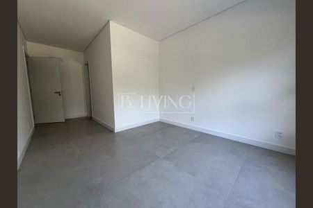 12_photo/952747a4e7.083483fe6890d887-ATLAS-d90a238e-2cba-4450-9b68-b226a3bec588.jpg de casa de condomínio à venda com 3 quartos, 165m² em Cacupé, Florianópolis