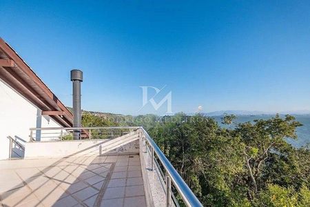 23_photo/952747a4ef.4d0e87d2718022c8-ATLAS-a7b67ce6-ebc0-4765-80ac-108b434ce95b.jpg de casa à venda com 7 quartos, 302m² em Cacupé, Florianópolis