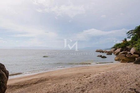 15_photo/952747a4ef.4d0e87d2718022c8-ATLAS-b998c929-5ba2-466c-93fb-263009dcb9f3.jpg de casa à venda com 7 quartos, 302m² em Cacupé, Florianópolis