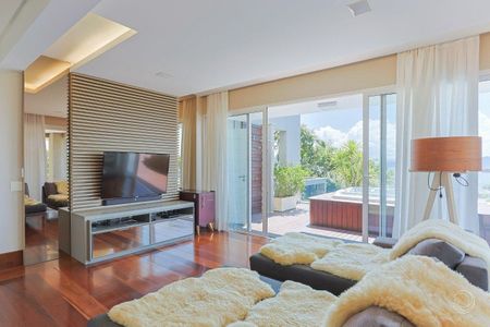17_photo/952747ac47.c3ba8d3ee575d5b6-ATLAS-43378b23-8288-44b9-ae31-cfffe3f4fdab.jpg de casa à venda com 4 quartos, 665m² em Cacupé, Florianópolis