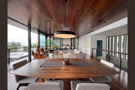 13_photo/952747ac59.3b6ec0d8d0e424a7-ATLAS-c5e46be3-33a7-45e6-8f24-e9355ef5c0ef.jpg de casa à venda com 3 quartos, 340m² em Cacupé, Florianópolis