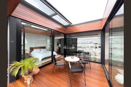 25_photo/952747ac59.d04c848ec010de44-ATLAS-a78ea6ae-fe90-4e8f-a935-083e0d83196f.jpg de casa à venda com 3 quartos, 340m² em Cacupé, Florianópolis