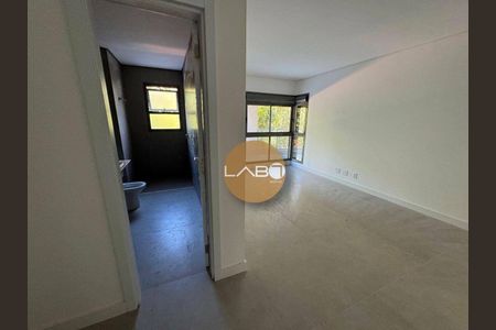 11_photo/952747acf7.9e2d768505d07ce7-ATLAS-e31b6a23-e92e-4997-ab03-ba3c88858ba6.jpg de apartamento à venda com 3 quartos, 165m² em Cacupé, Florianópolis