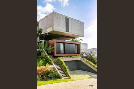 8_photo/952747acfb.353483fac9dfae34-ATLAS-28636f09-59e6-48bf-9b62-2e62b3f55c11.jpg de casa à venda com 3 quartos, 339m² em Cacupé, Florianópolis