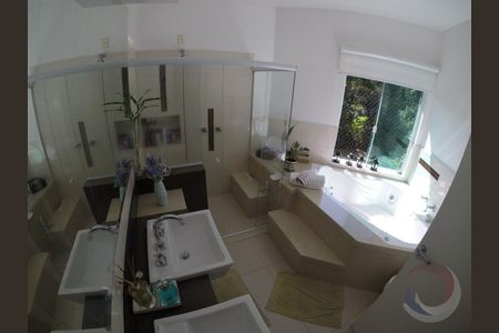 15_photo/952747af69.b08b0df8f55d3c49-ATLAS-d3f97b7d-8805-485b-9e44-6c72799ebbd0.jpg de casa à venda com 3 quartos, 397m² em Cacupé, Florianópolis