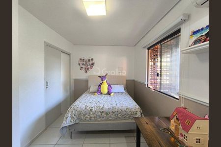 30_photo/952747af69.e5401e7f5c01a38d-ATLAS-928ae373-bf64-4e4a-953e-bc2cdb98bb58.jpg de casa à venda com 4 quartos, 230m² em Cacupé, Florianópolis