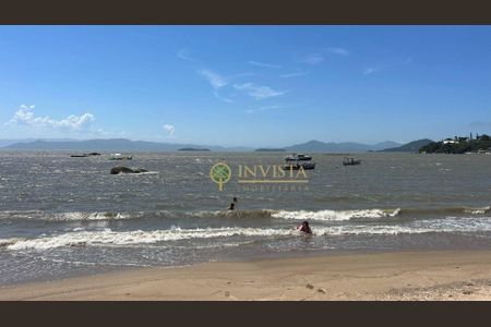 7_photo/952747af7b.1ee37181bf82b00a-ATLAS-b65207a7-5d56-4ba5-b3d5-c5952e45132c.jpg de casa à venda com 7 quartos, 235m² em Cacupé, Florianópolis