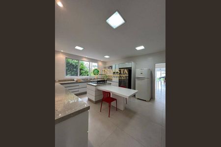 6_photo/952747bb2d.3c69d957acbface1-ATLAS-379832d5-97b7-40a9-b0b5-4e36988ee54b.jpg de casa de condomínio à venda com 4 quartos, 1400m² em Cacupé, Florianópolis