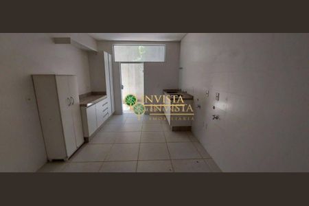 3_photo/952747bb2d.3c69d957acbface1-ATLAS-ef73948e-d9e5-4730-bcdc-48ff697f9de2.jpg de casa de condomínio à venda com 4 quartos, 1400m² em Cacupé, Florianópolis