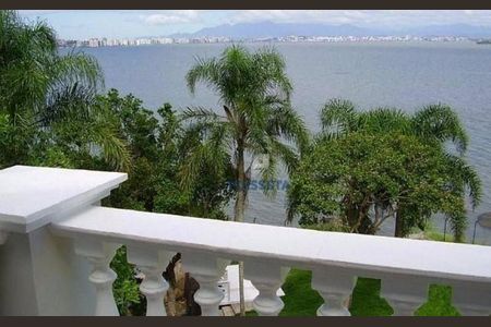 37_photo/952747bb35.f0d246bad4da1cd5-ATLAS-95d469d6-80c6-4324-a6cf-62fc53c83f7f.jpg de casa à venda com 4 quartos, 1000m² em Cacupé, Florianópolis