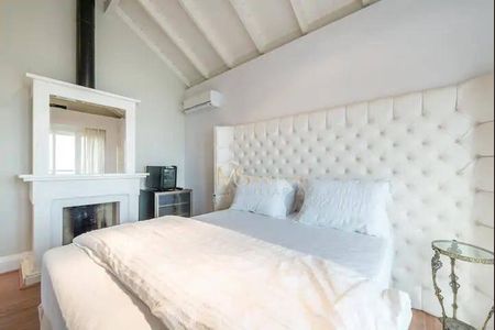 2_photo/952747bb45.94eccd8fc9add72f-ATLAS-36d6b40e-0bed-45bf-9f0c-b71ff213cfb3.jpg de casa à venda com 5 quartos, 750m² em Cacupé, Florianópolis