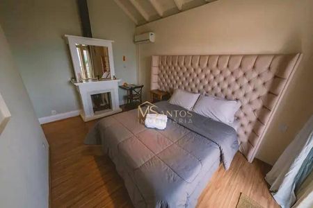 8_photo/952747bb45.94eccd8fc9add72f-ATLAS-75f152a3-db0d-42f8-8a60-a808f7e1fcb8.jpg de casa à venda com 5 quartos, 750m² em Cacupé, Florianópolis