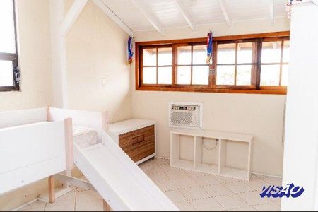 13_photo/9527482035.833a42e394c467a8-ATLAS-74b1fbe1-886c-414d-bbfd-2cf894e2dc26.jpg de casa à venda com 5 quartos, 215m² em Balneario, Florianópolis