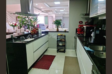 6_photo/952748216d.10655cb5bd00a8f7-ATLAS-28062cde-0520-48f6-b74a-3710abc8d811.jpg de casa à venda com 3 quartos, 400m² em BALNEÁRIO, Florianópolis