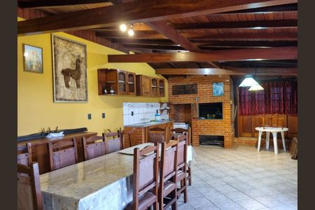35_photo/952748217d.d70948cd37f6cfc6-ATLAS-b5da9057-15fa-4719-847b-c45cf13ff150.jpg de casa à venda com 4 quartos, 268m² em Balneario, Florianópolis
