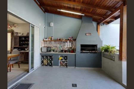 25_photo/95274821d5.c405d9b7cdaa4033-ATLAS-cec8ab03-eeed-4106-b8bd-8b98edf8a78b.jpg de casa à venda com 4 quartos, 210m² em Balneario, Florianópolis