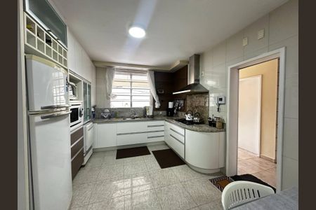 7_photo/95274823d1.bba2eb11decafc9a-ATLAS-41564da3-6438-44b8-aa7b-16de8fa20c37.jpg de casa à venda com 4 quartos, 400m² em BALNEÁRIO, Florianópolis