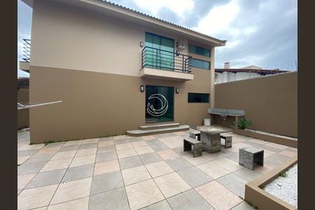 36_photo/95274824f7.5b3f2aade9332d97-ATLAS-6488d547-4a80-4ab2-83c4-e8ae8eeb781f.jpg de casa à venda com 3 quartos, 248m² em BALNEÁRIO, Florianópolis