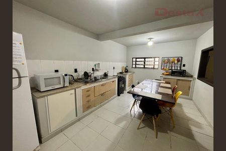 4_photo/95274825a1.88dcffa138285222-ATLAS-edb241d7-db9b-44d0-b062-24df1a2a6f9b.jpg de casa à venda com 4 quartos, 200m² em Balneario, Florianópolis
