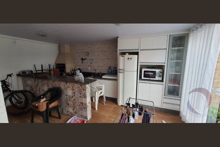 8_photo/95274826b5.b0bd3a11c8e1adf5-ATLAS-045e10bc-c07d-49ab-abce-6ad0518cbf8e.jpg de casa à venda com 4 quartos, 200m² em Canto, Florianópolis