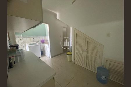 18_photo/952748297b.fe96b63aec789ef1-ATLAS-e5bd6e85-64c8-46ca-8744-8b4187f53c2a.jpg de casa à venda com 3 quartos, 154m² em Jardim Atlântico, Florianópolis