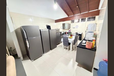 8_photo/95274829d7.8ca146e4695ff152-ATLAS-b7b1a0ac-ba9e-497e-983a-4b18c8acfdfd.jpg de casa à venda com 2 quartos, 200m² em Capoeiras, Florianópolis