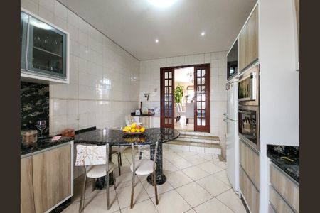 2_photo/9527482a63.5a85c5bdfef41cf9-ATLAS-fe8374b2-9f9d-481b-936b-24bbf075cd2a.jpg de casa à venda com 4 quartos, 358m² em Coloninha, Florianópolis